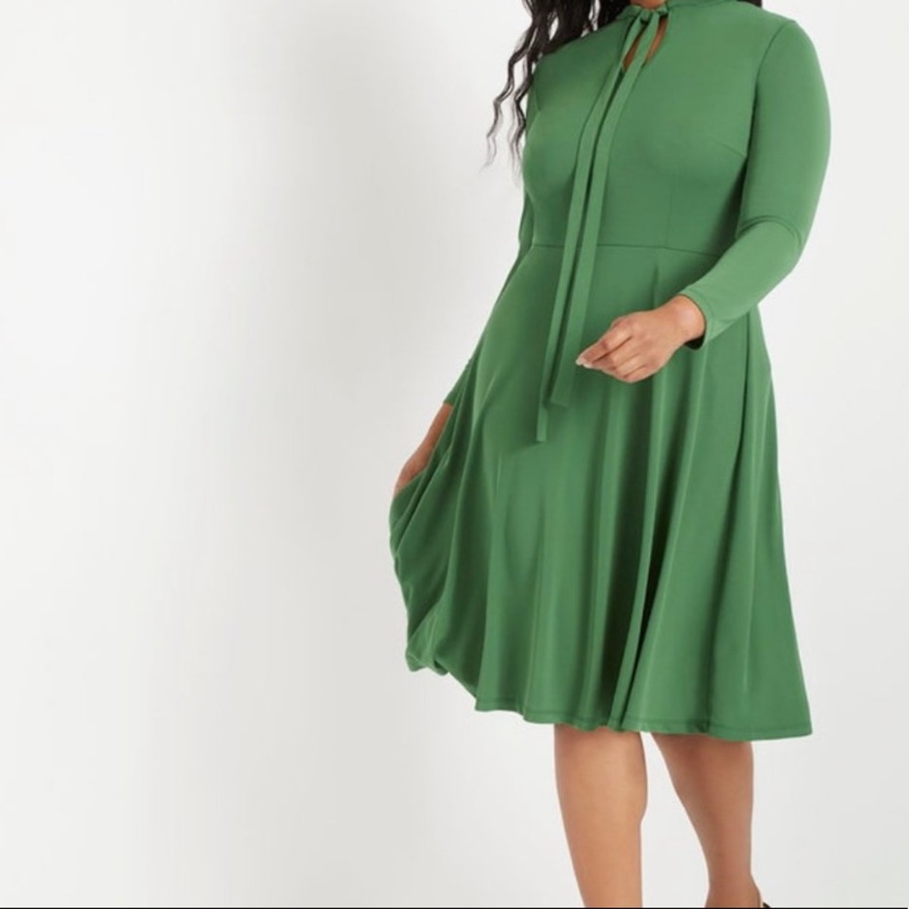 Eloquii tie neck dress - green - size 18